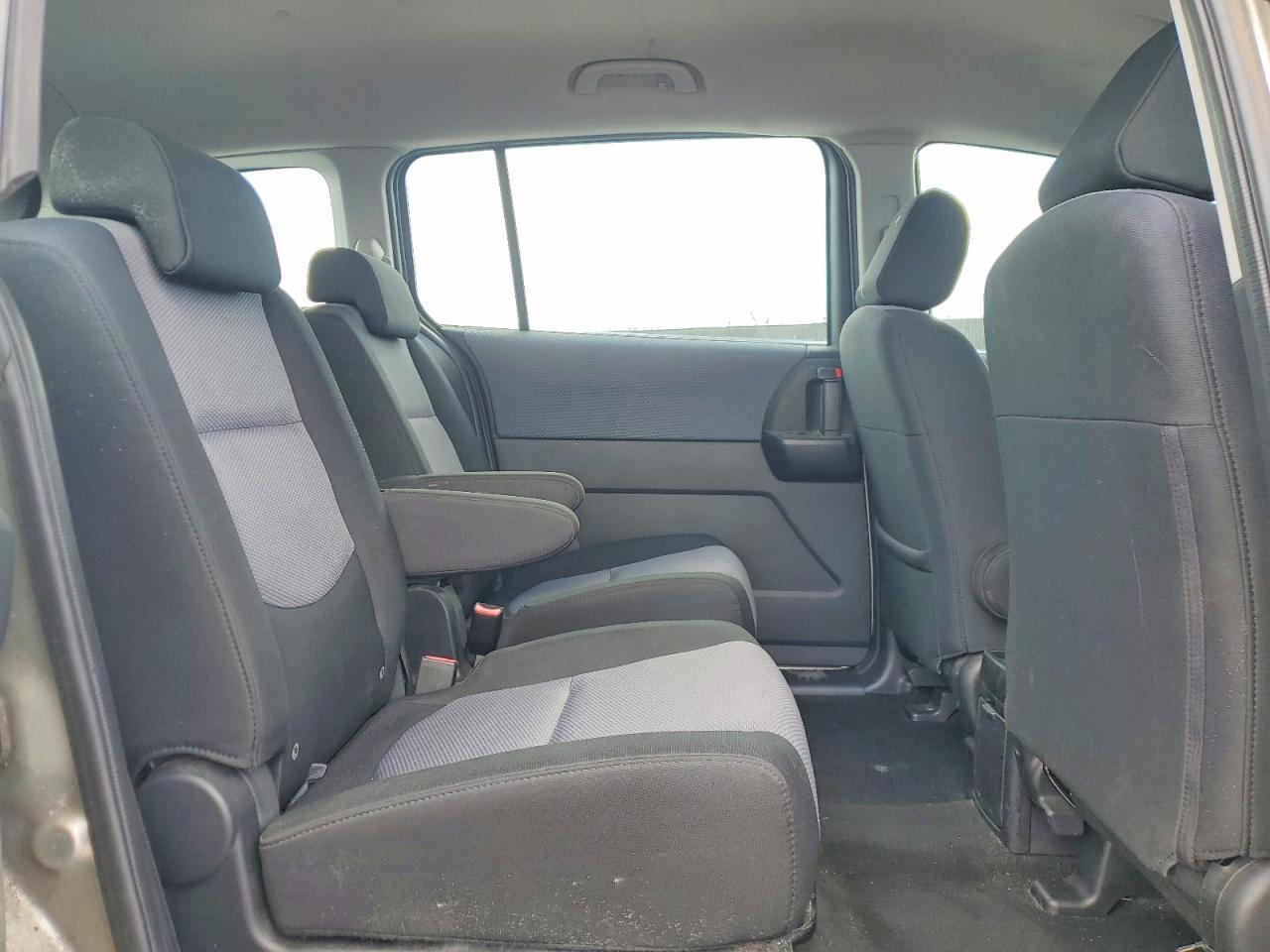 2006 Mazda 5