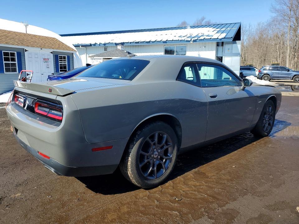 2018 Dodge Challenger gt