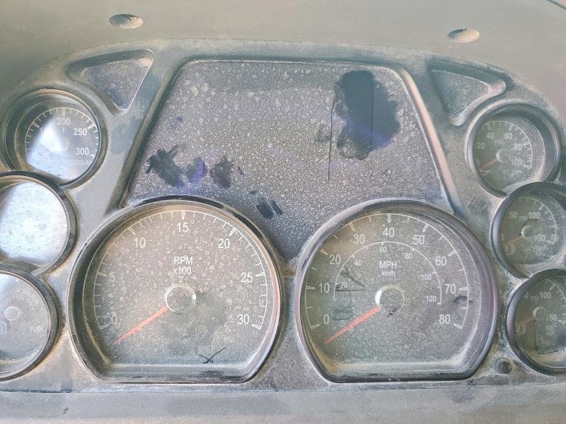 2015 Pntw 567-Semi Truck