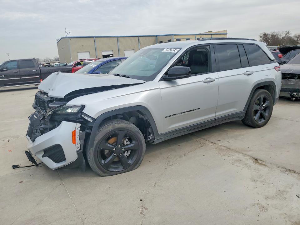 2024 Jeep Grand Cherokee Laredo