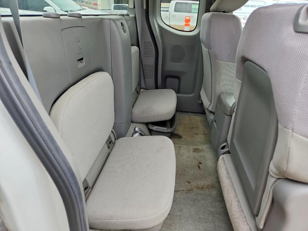 2013 Nissan Frontier S