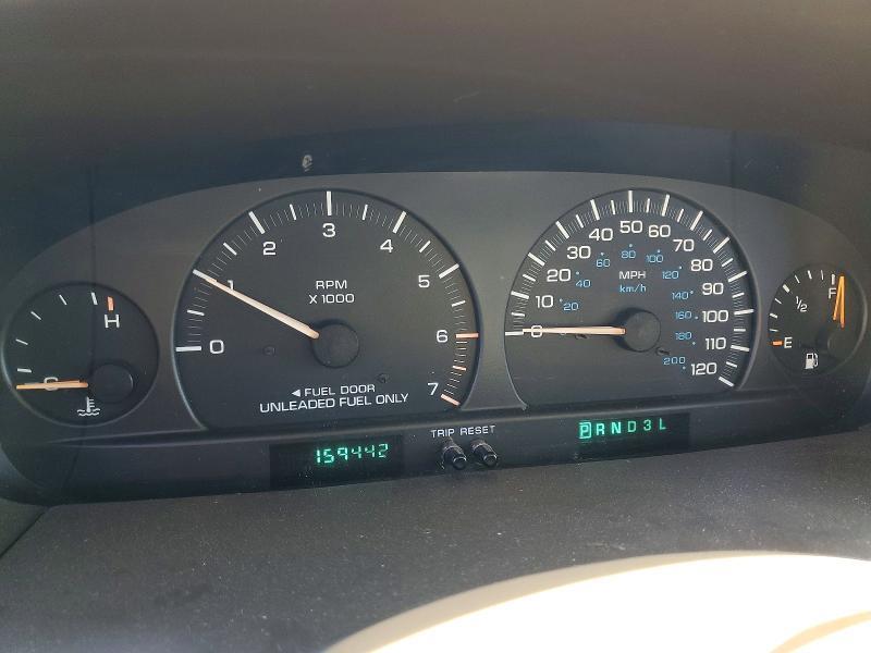 1999 Chrysler Town & Country lx