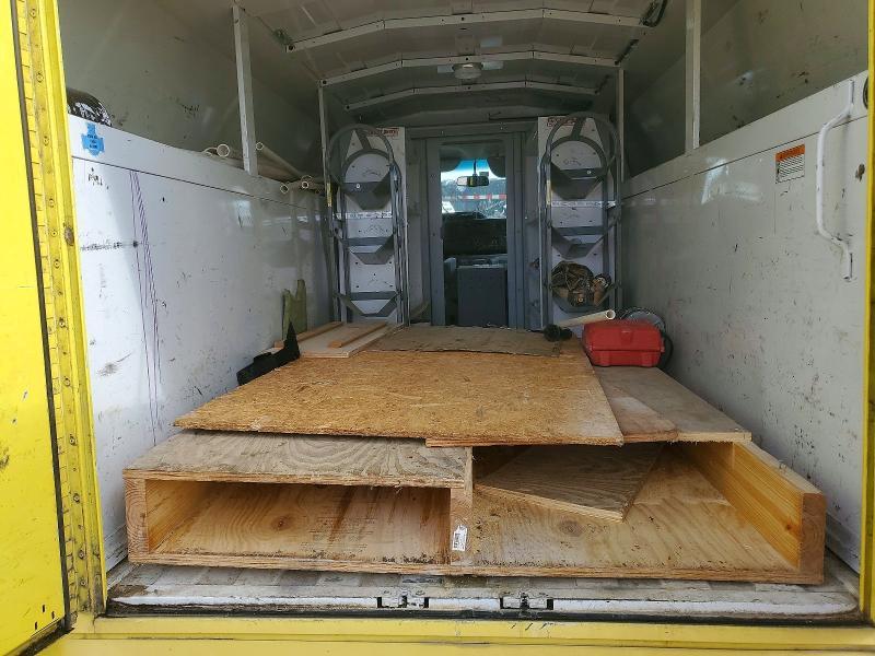 2016 Ford E350 Utility / Service Truck