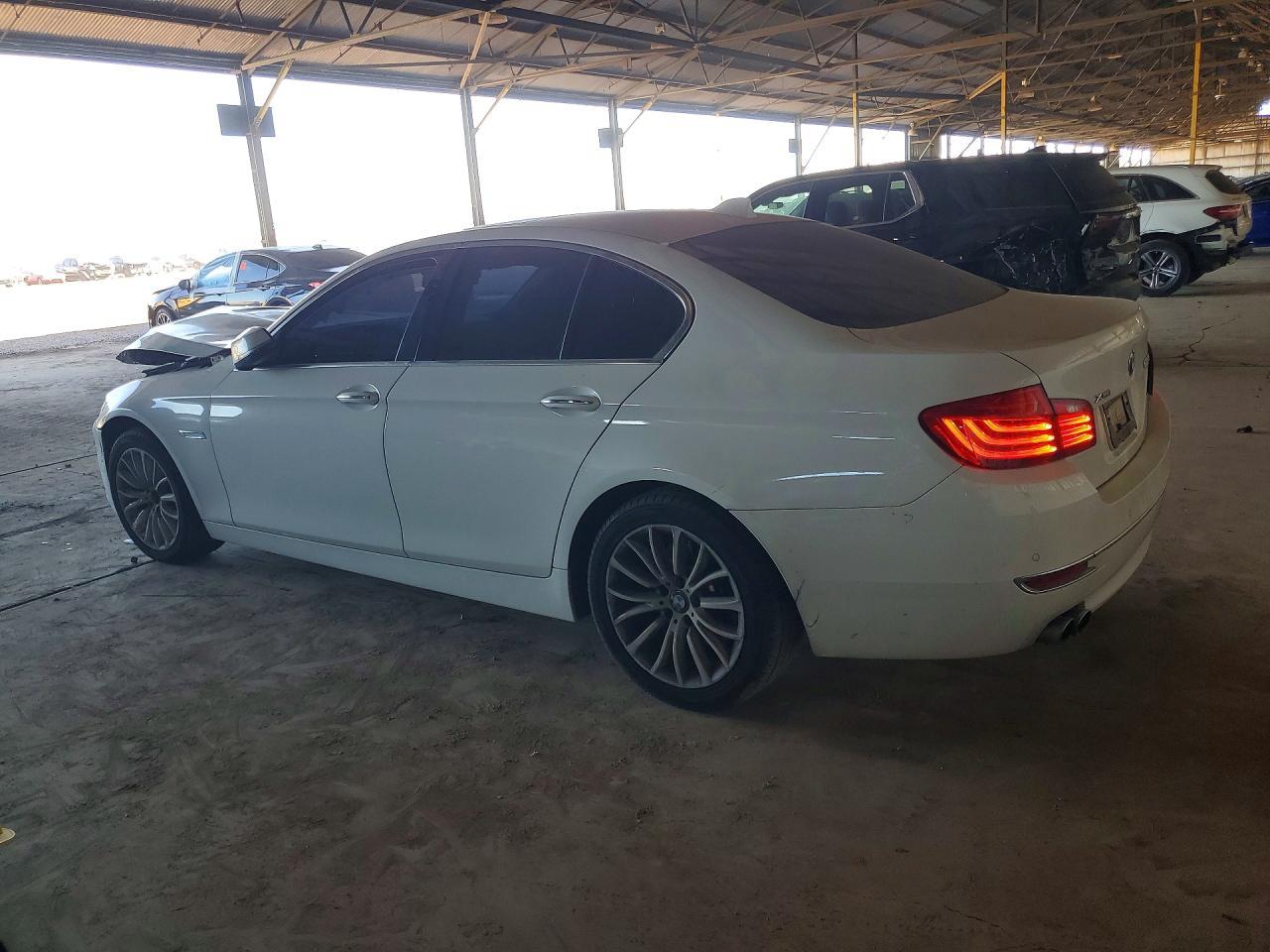 2016 BMW 528 xi