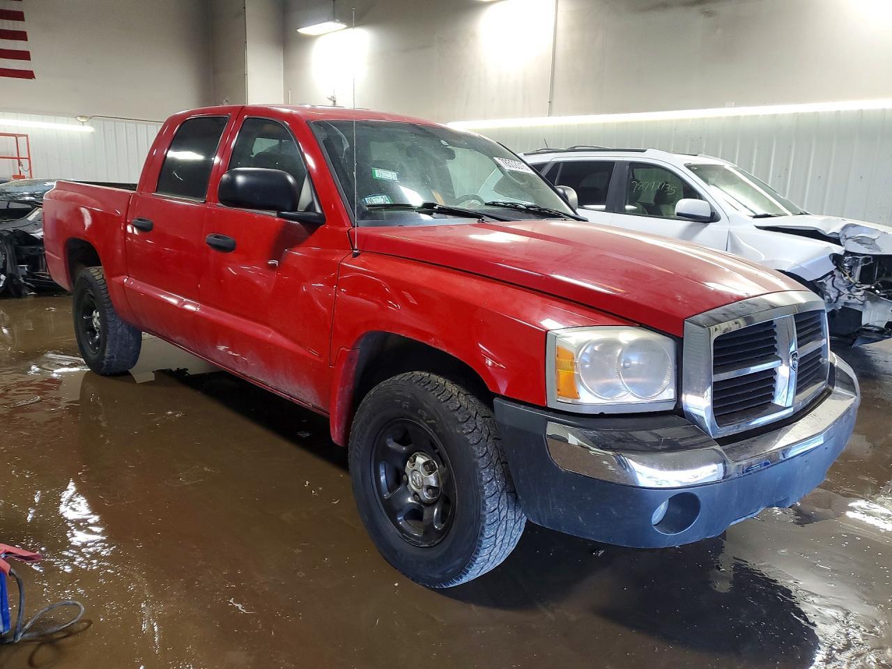 2005 Dodge Dakota Quad SLT