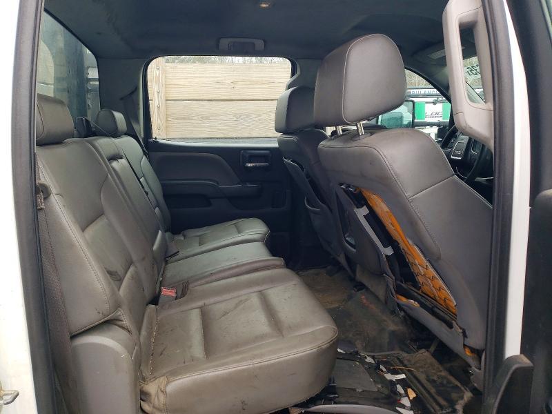 2015 GMC Sierra Flatbed Truck
