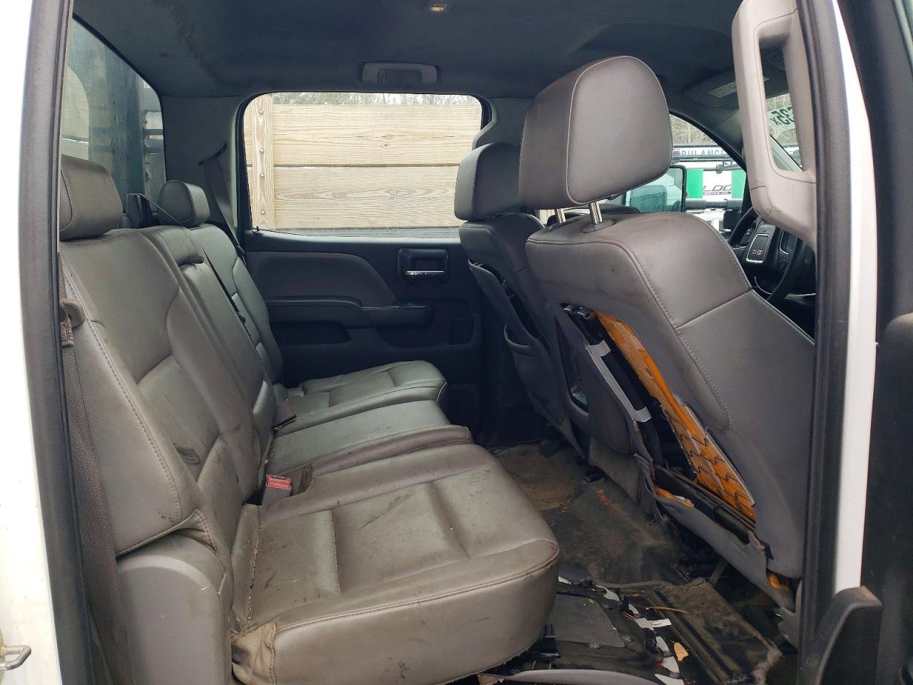 2015 GMC Sierra Flatbed Truck