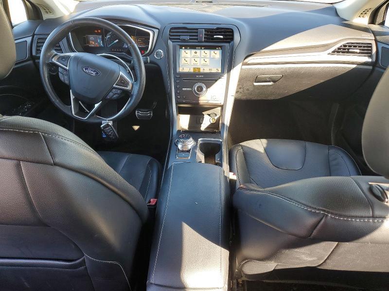 2018 Ford Fusion Titanium/platinum hev