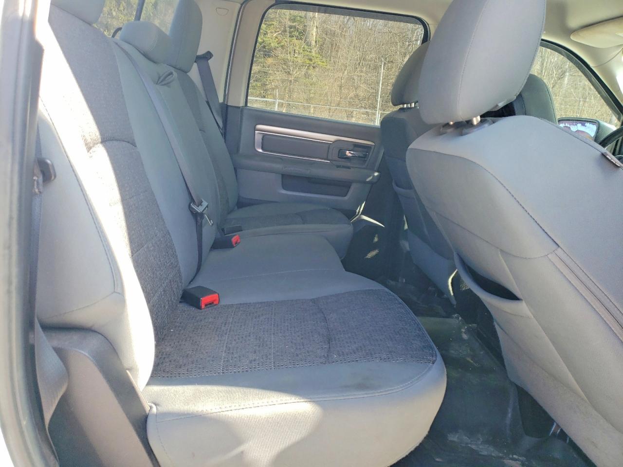 2015 Dodge Ram 1500 slt