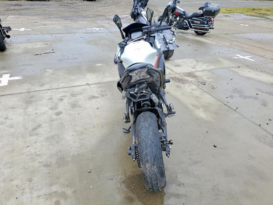 2023 Kawasaki EX650 R