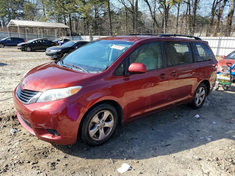 2011 Toyota Sienna