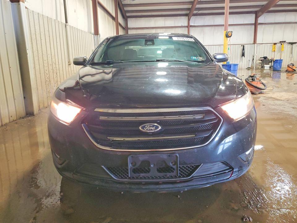 2015 Ford Taurus Limited