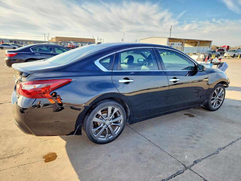 2018 Niss Altima