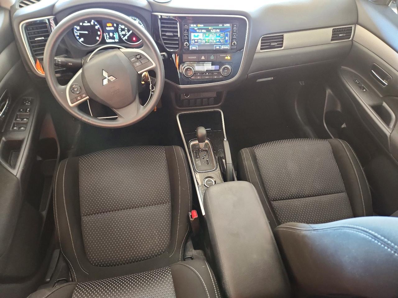 2018 Mitsubishi Outlander se