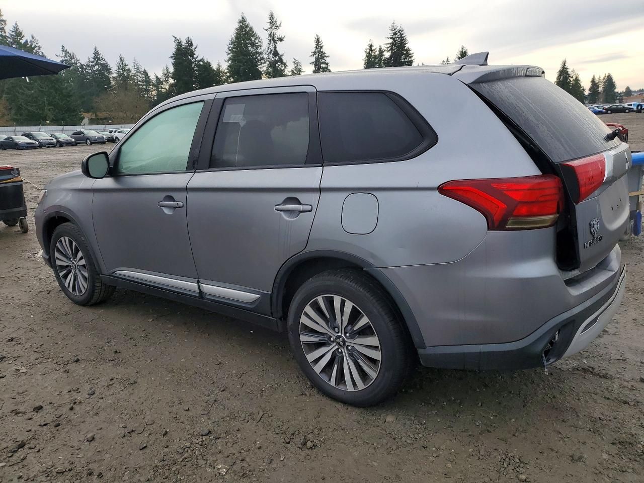 2019 Mitsubishi Outlander es