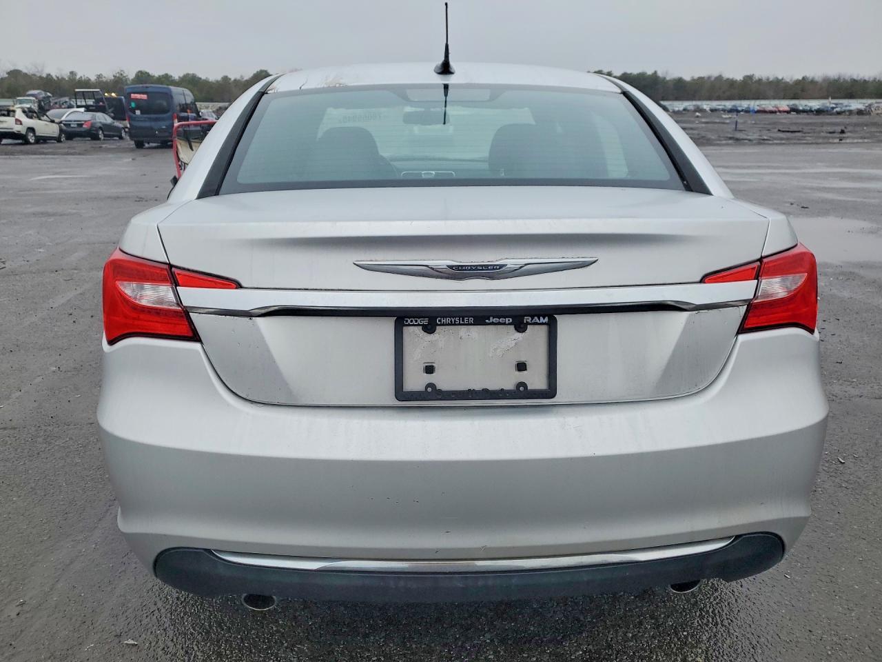 2011 Chrysler 200 Limited