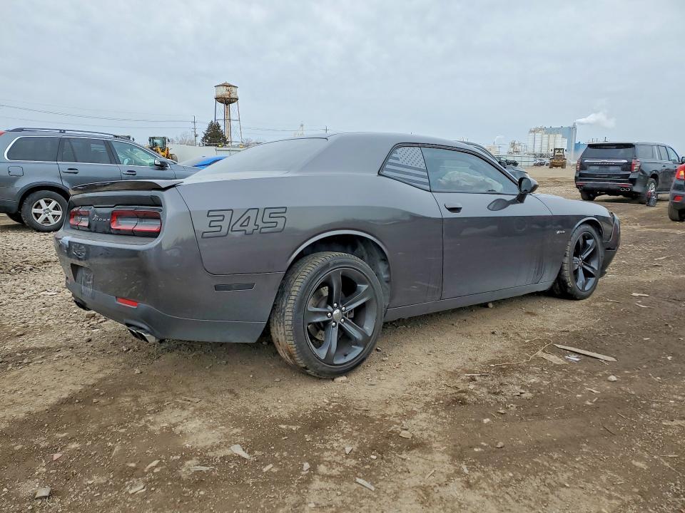 2016 Dodge Challenger r