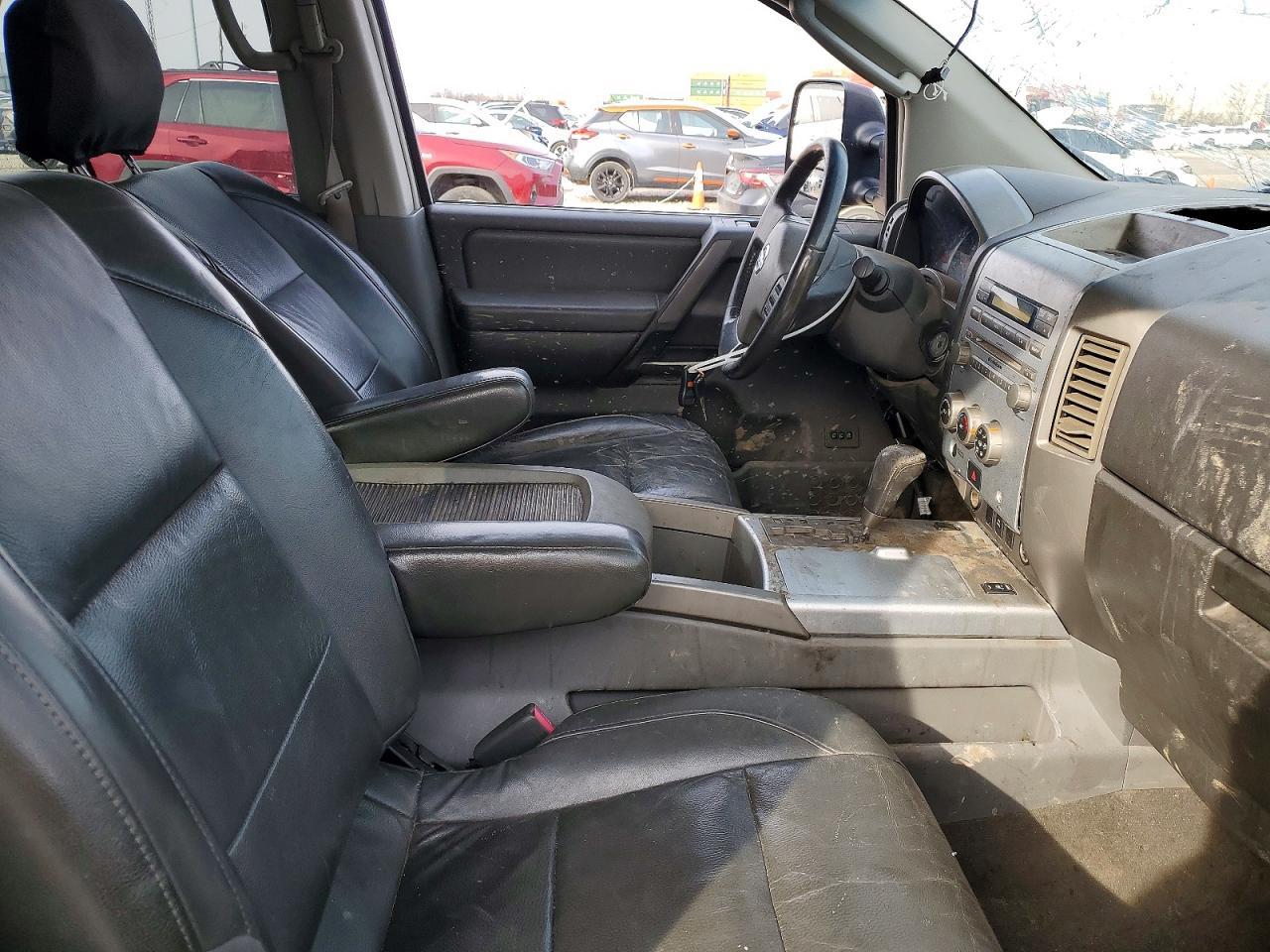 2005 Nissan Titan XE