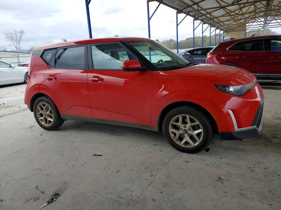 2023 KIA Soul lx