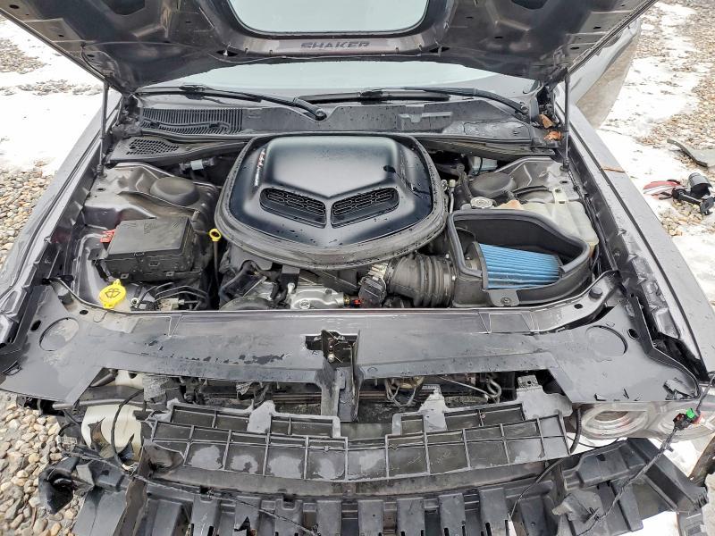 2016 Dodge Challenger r