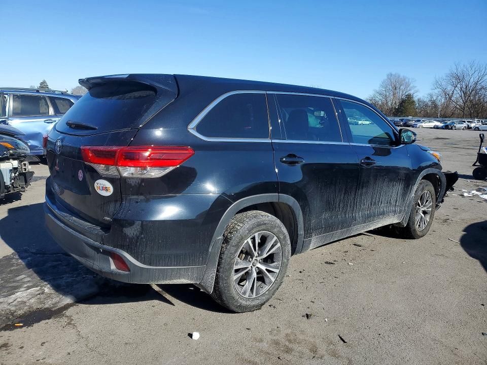 2019 Toyota Highlander le