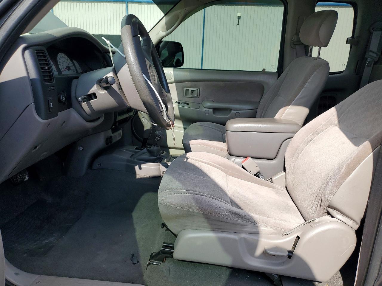2004 Toyota Tacoma Xtracab
