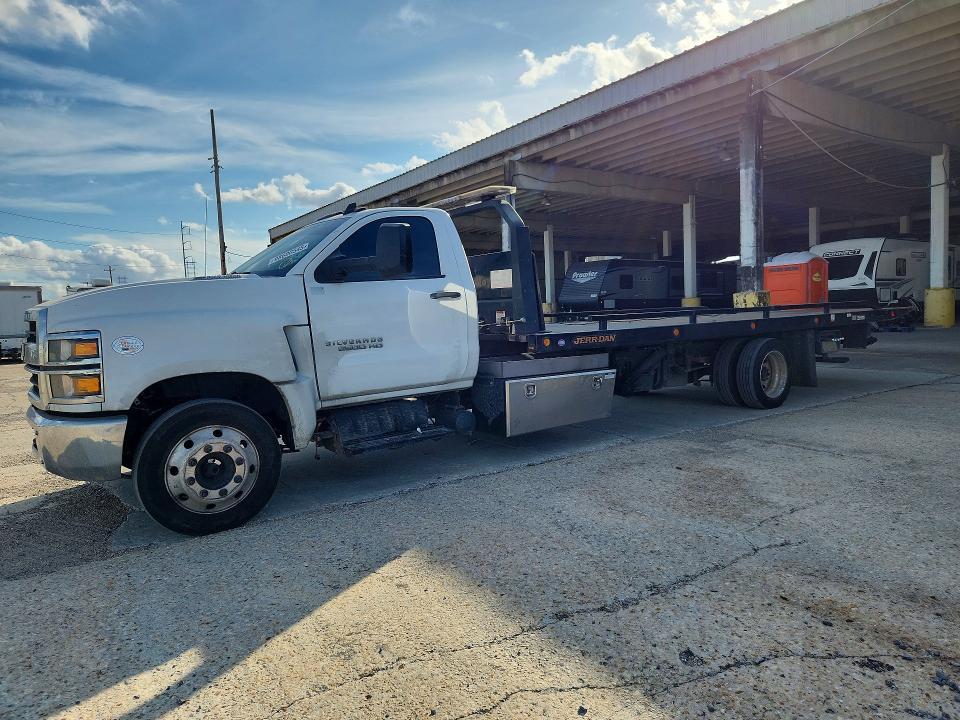 2022 International GM515 Rollback Truck