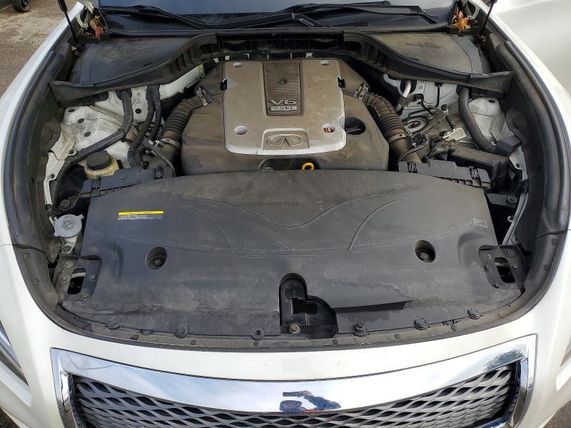 2017 Infiniti Q70 3.7