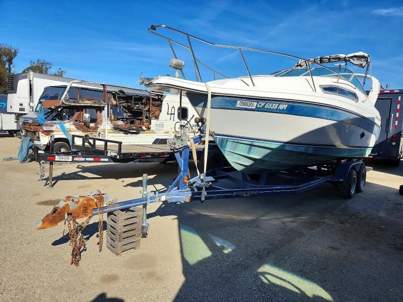 1994 Regal 2565 Boat