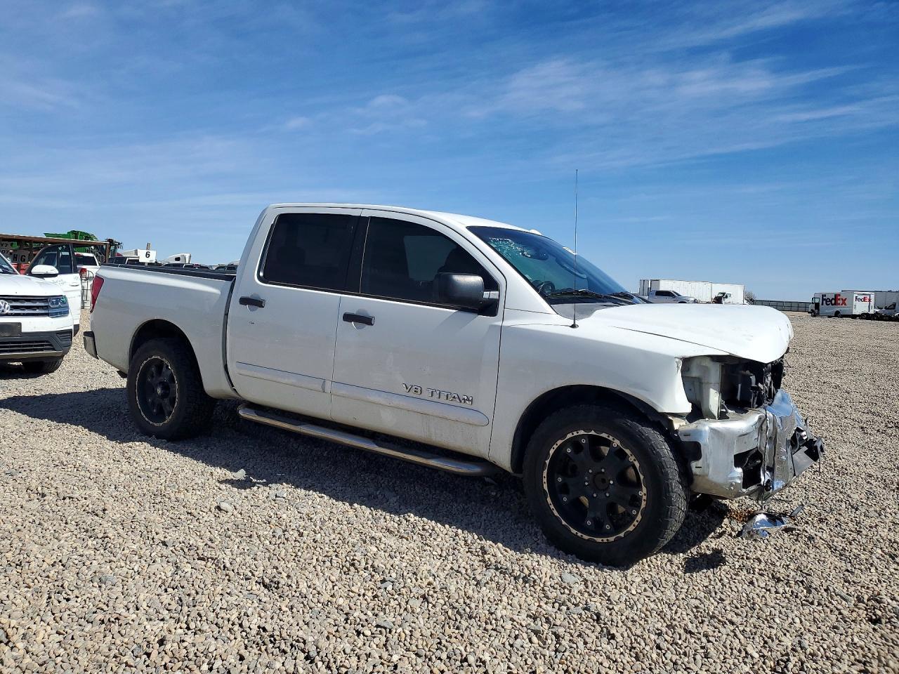 2008 Niss Titan