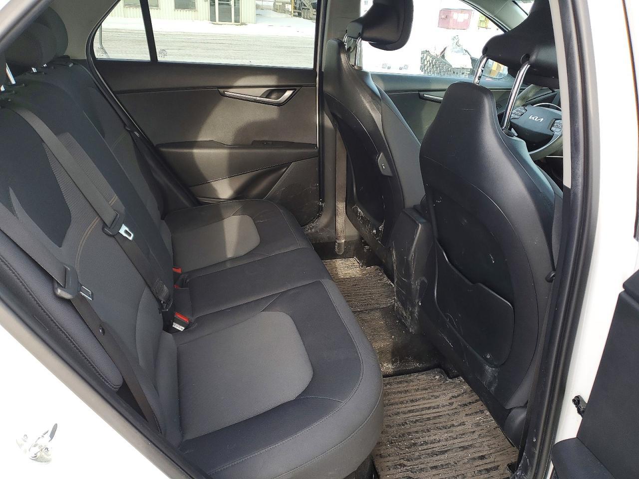 2025 KIA Niro lx