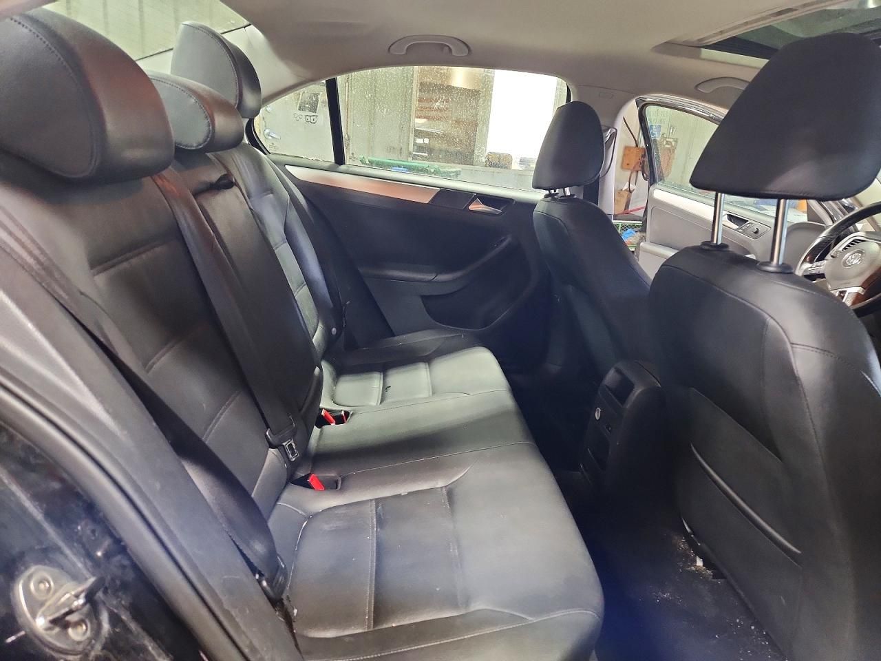 2011 Volkswagen Jetta sel