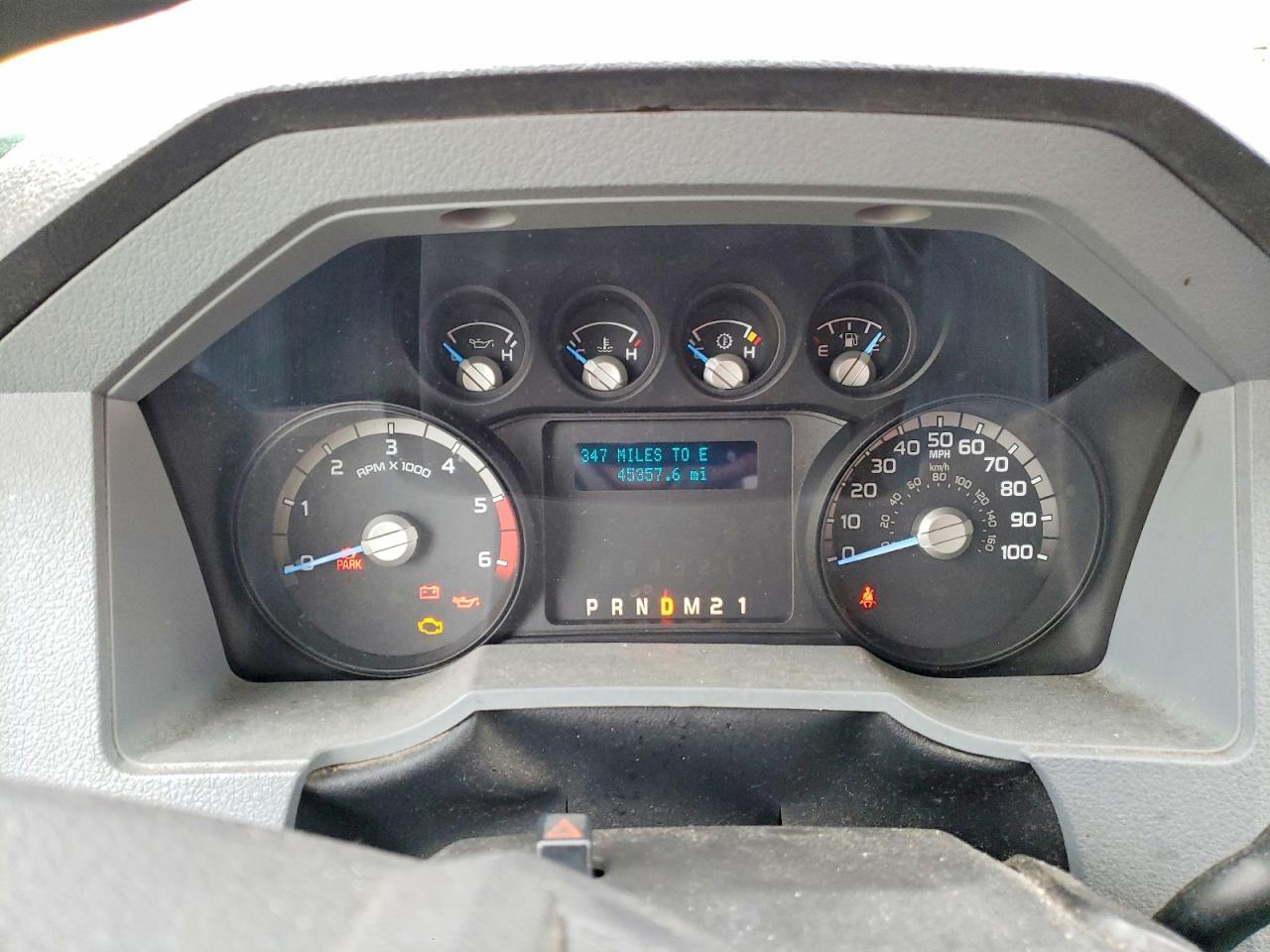 2017 Ford F650 Super Duty BOX Truck