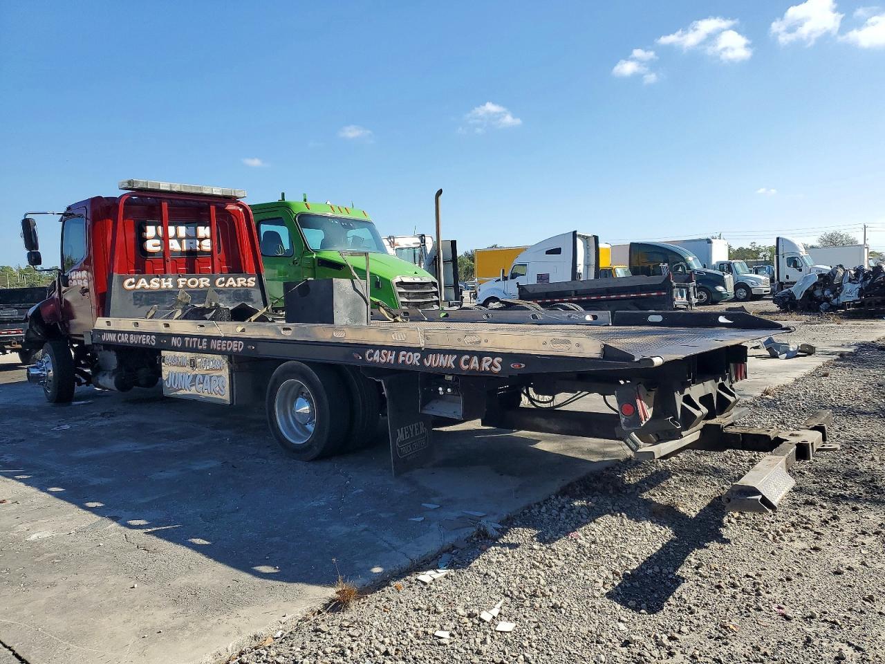 2013 Hino 258 268
