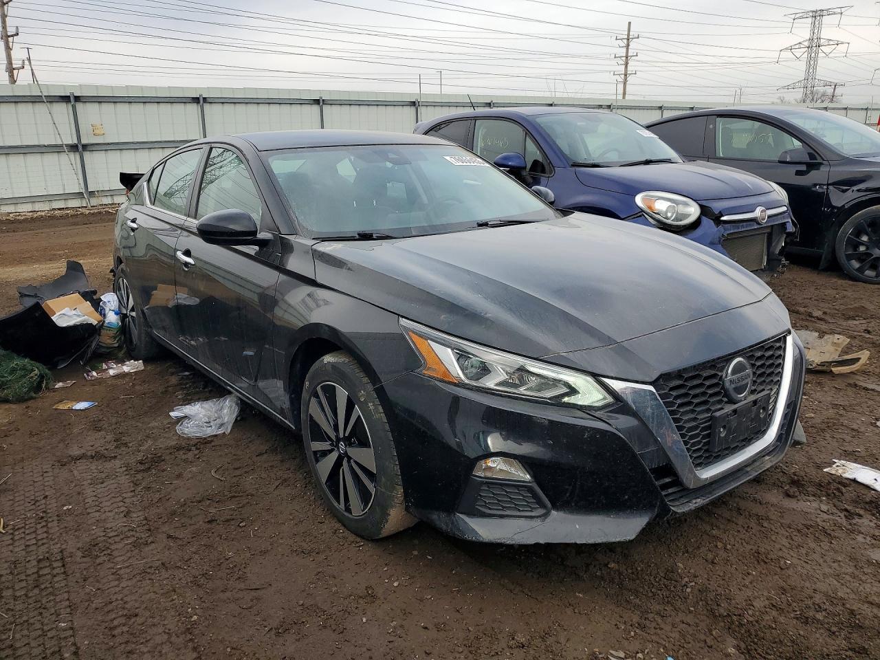 2021 Niss Altima sv