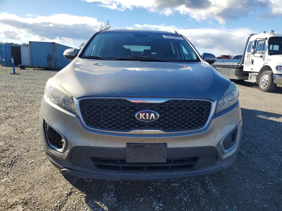 2017 KIA Sorento lx V6