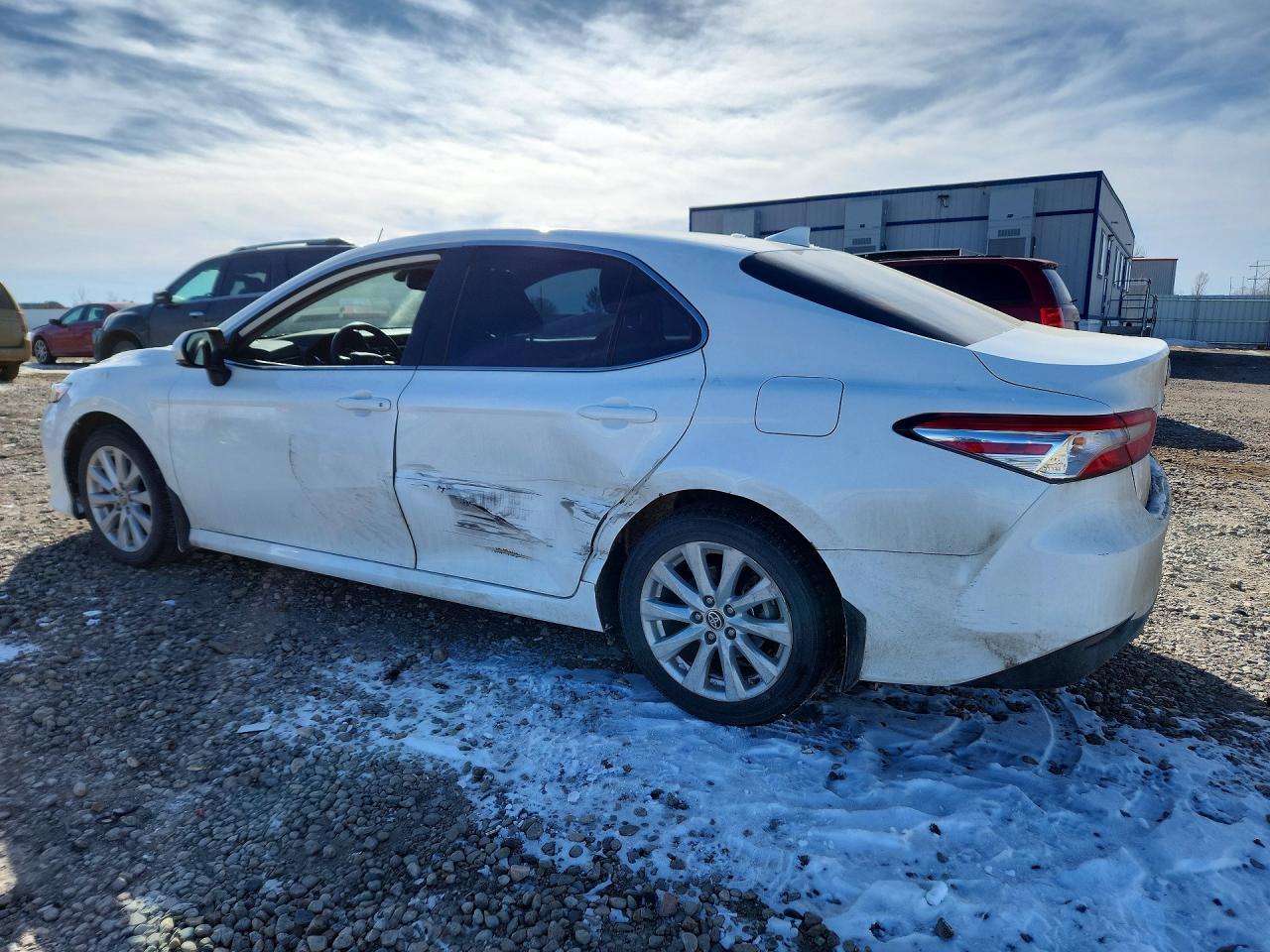 2020 Toyota Camry le