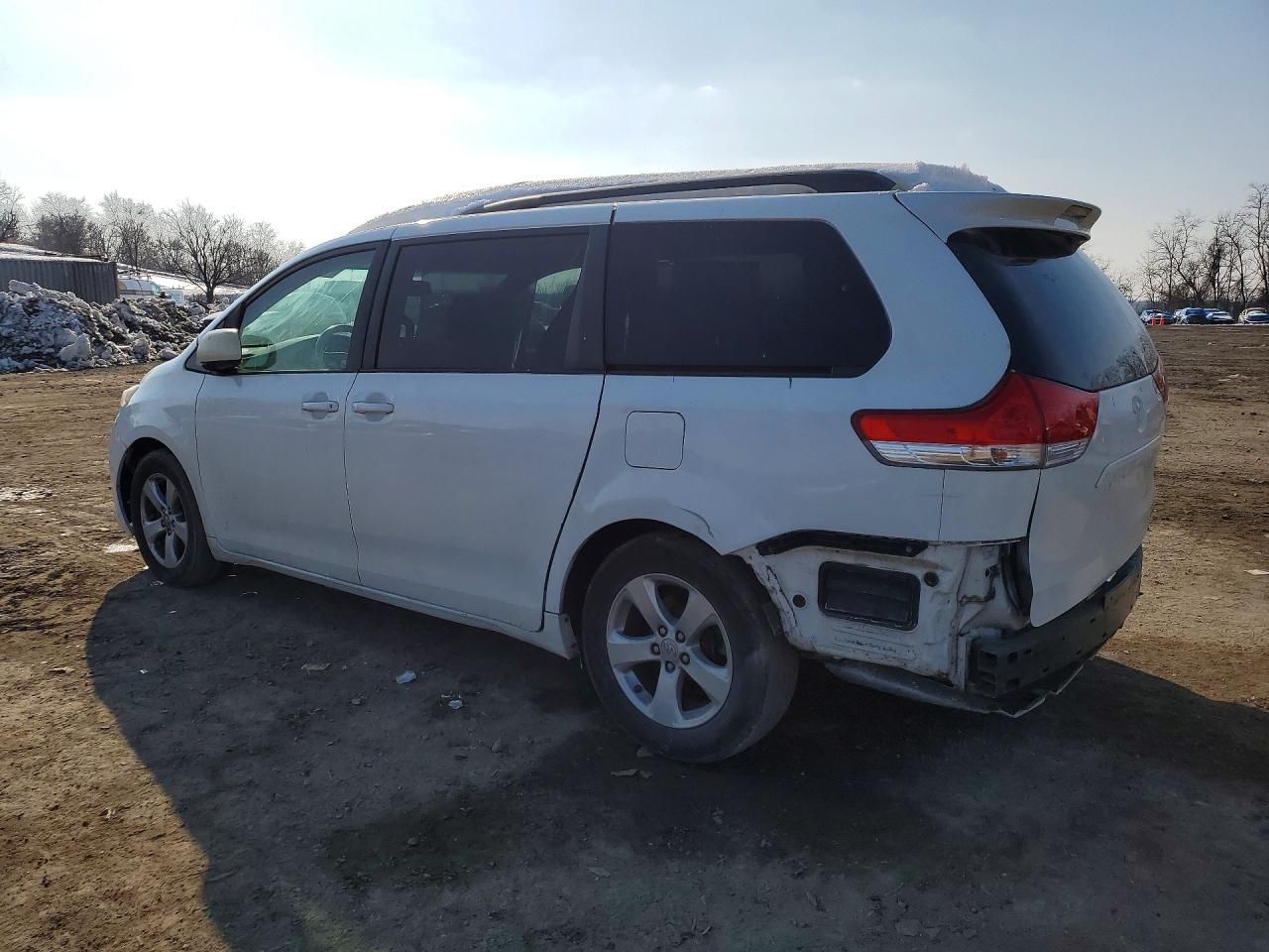 2011 Toyota Sienna le