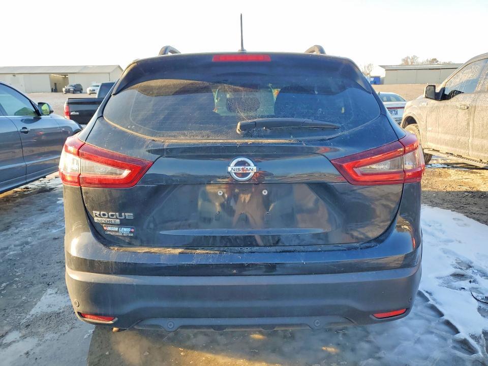 2020 Nissan Rogue Sport s