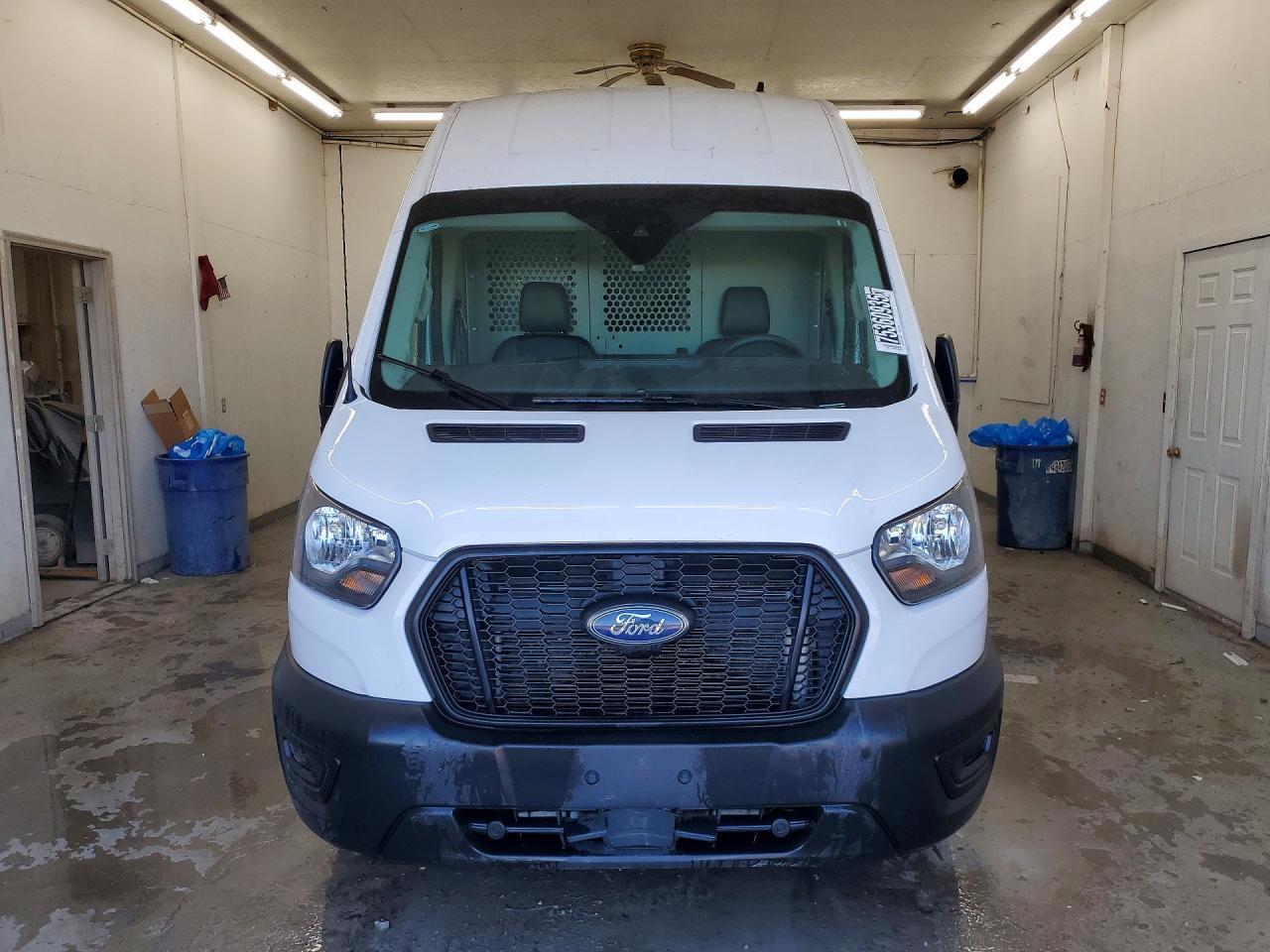 2023 Ford Transit T-250