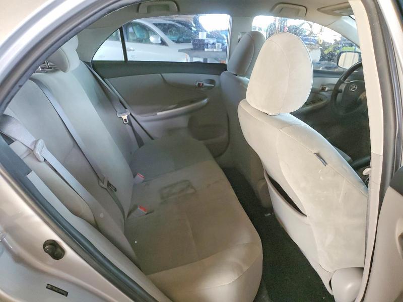 2011 Toyota Corolla le
