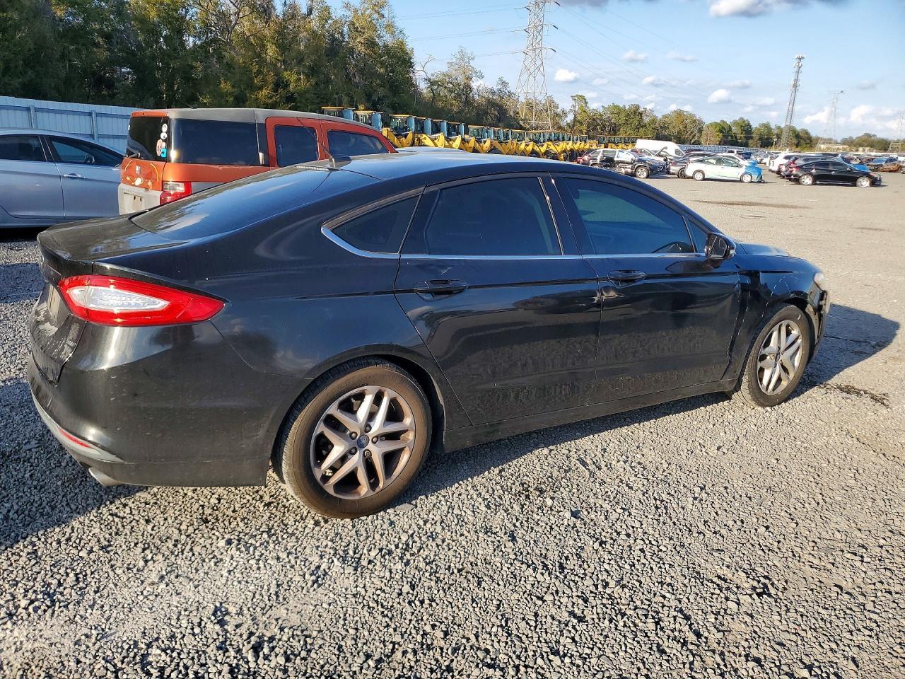 2013 Ford Fusion se