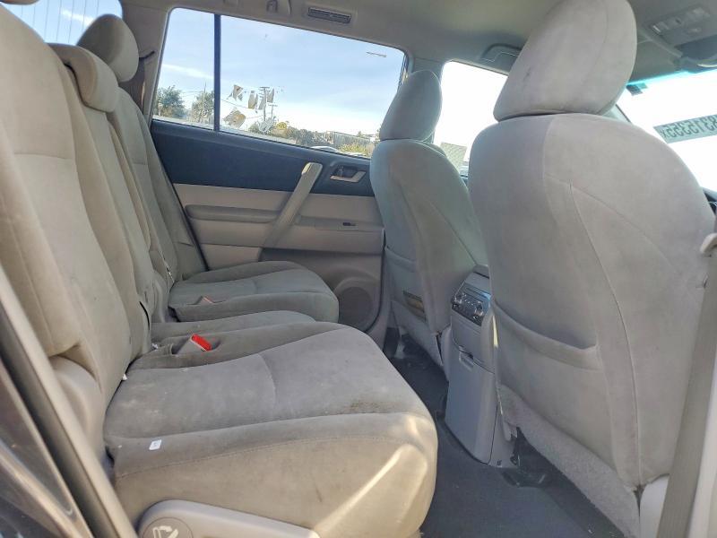 2012 Toyota Highlander Base