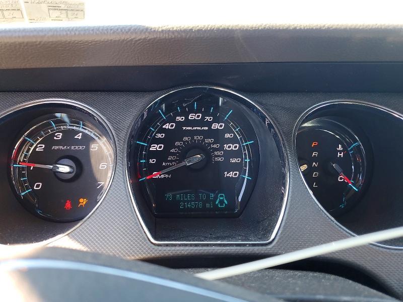 2010 Ford Taurus se