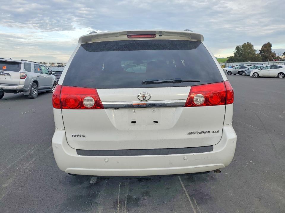 2006 Toyota Sienna xle Limited 7 Passenger