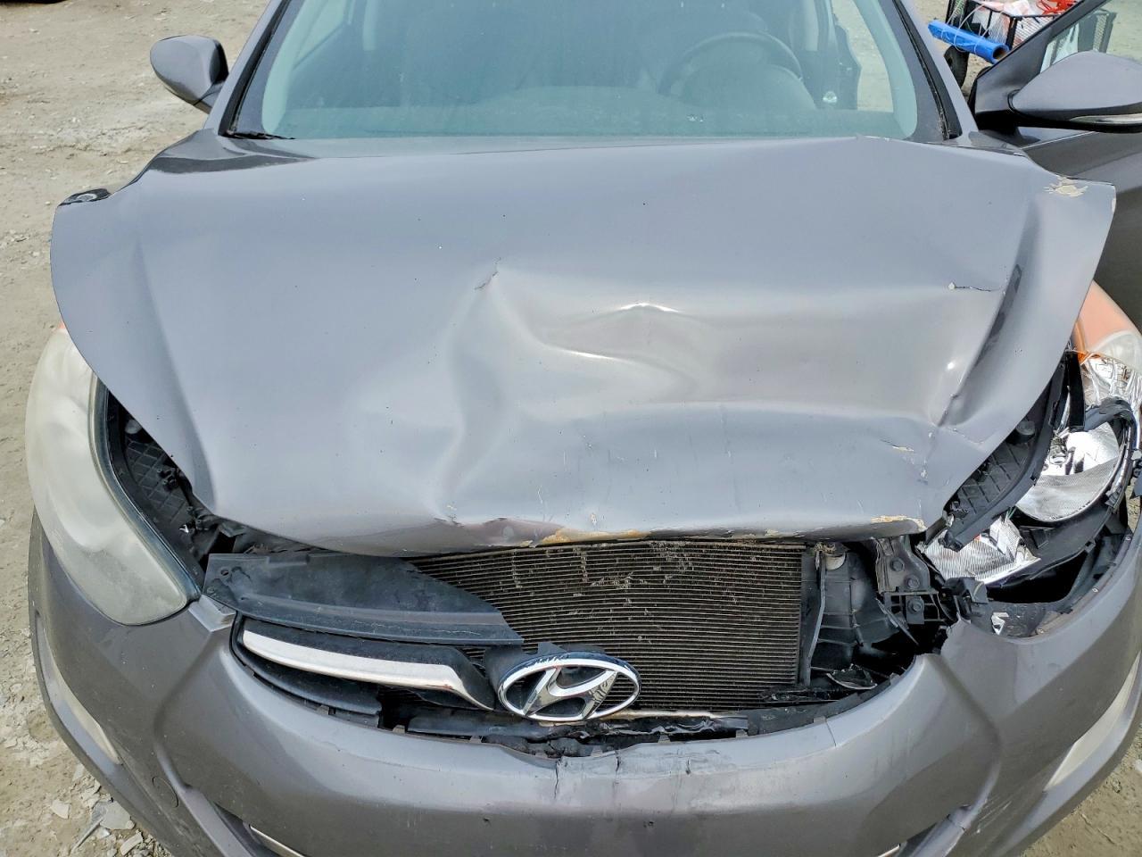 2012 Hyundai Elantra gls