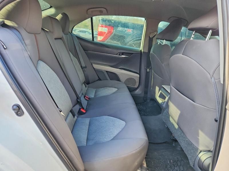 2020 Toyota Camry le