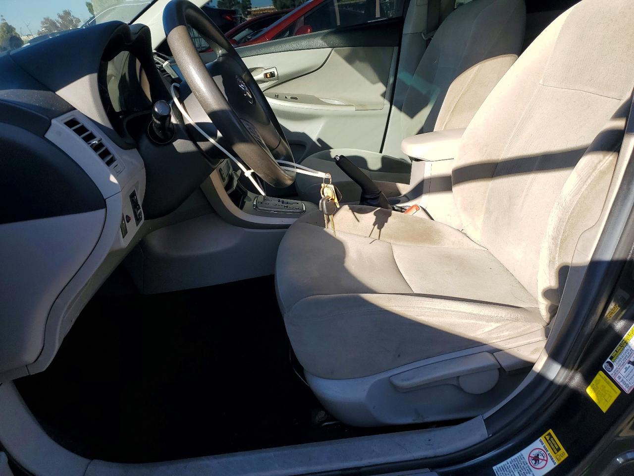 2012 Toyota Corolla le