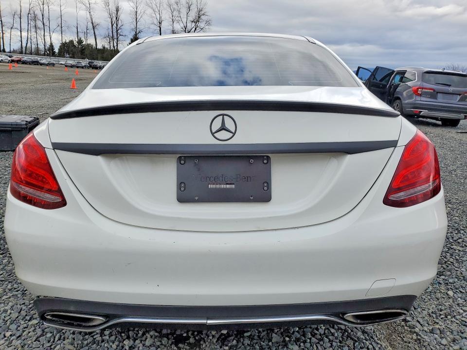 2016 Mercedes-Benz C300