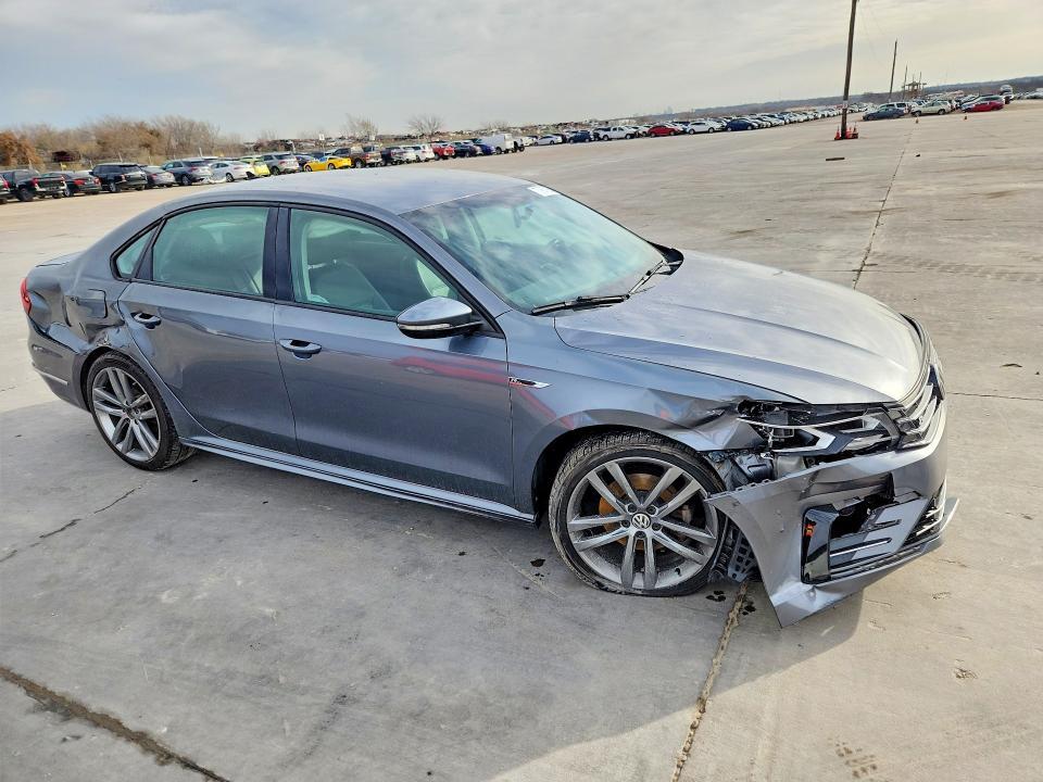 2018 Volkswagen Passat s